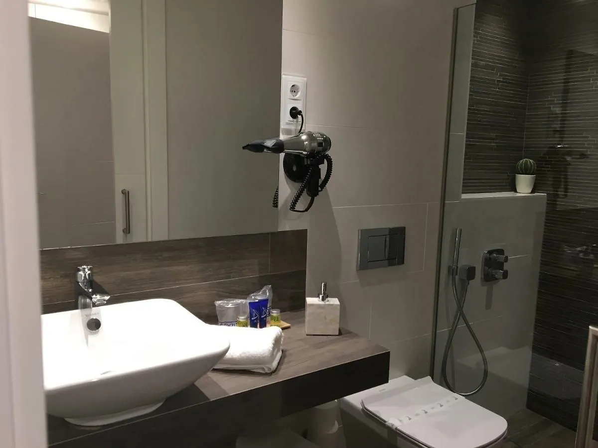 Hotel Calabria La Garriga